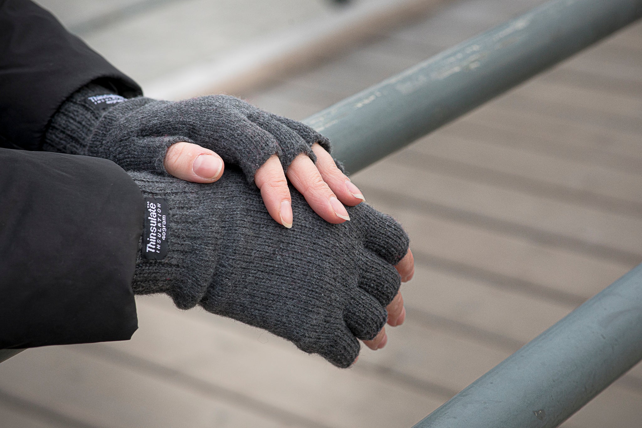 EEM Damen Halbfingerhandschuhe, weiche Wolle, Thinsulate Thermofutter, Halbfinger